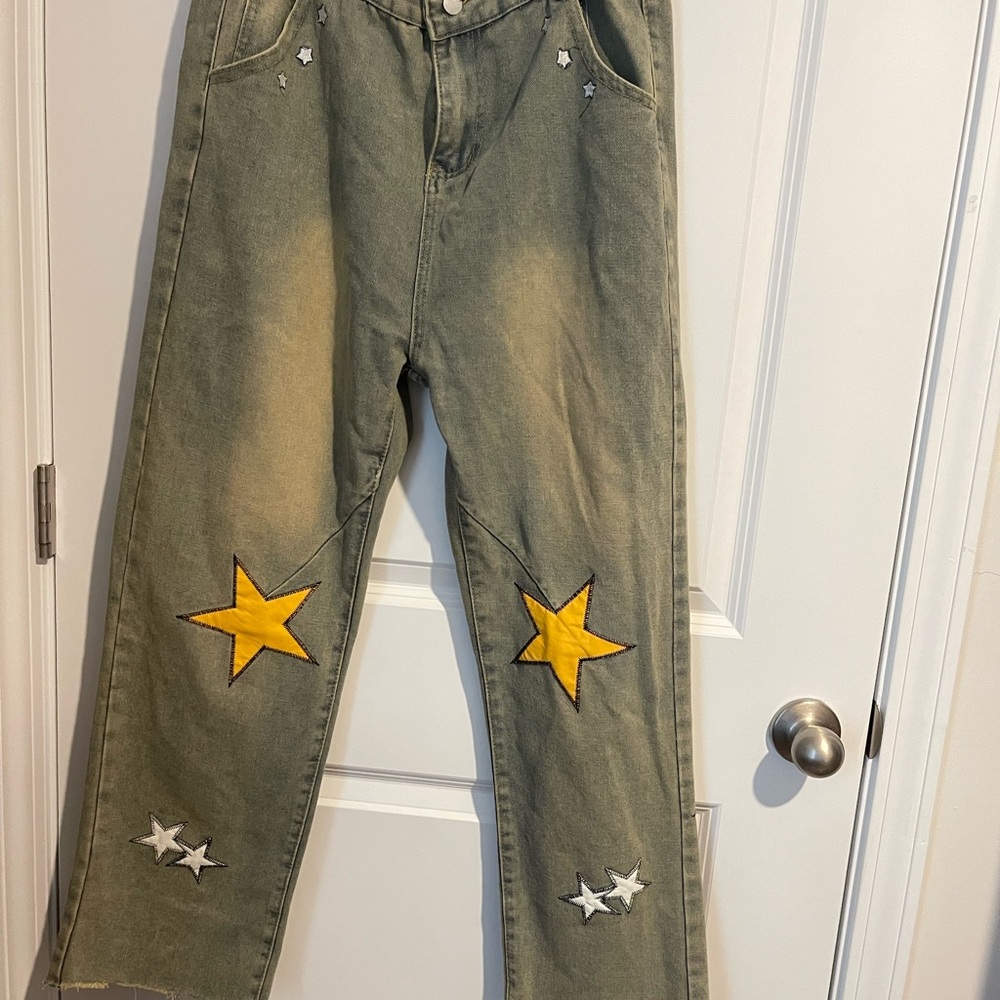 Star Embellished embroidered painted and patched size XL gray boyfriend jeans